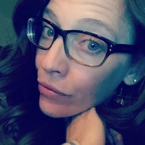 Meet your Posher, Christy